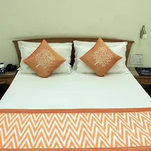 3* Hotel Oyo 9899 Palm Tree
