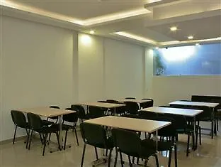 Fabhotel Mulberry Retreat Sushant Lok Gurgaon 3*,
